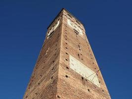 campanario de la torre civica en grugliasco foto