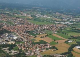 vista aérea de san maurizio canavese foto