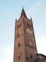 iglesia de san domenico en chieri foto