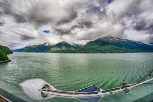 naturaleza y montañas alrededor de skagway, alaska foto