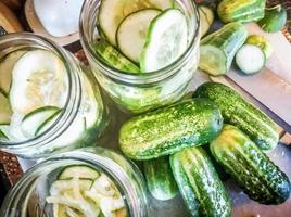 preparing cucumbers for canning photo