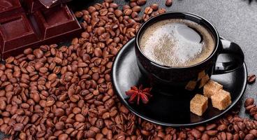 una taza de café matutino recién perfumado para comenzar el día con alegría foto