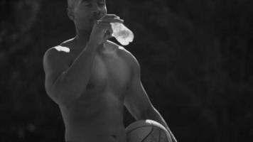 Basketball player drinking water video