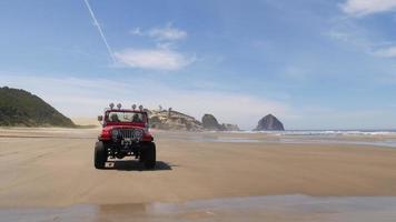 Par la conducción de vehículos todoterreno 4x4 en la playa