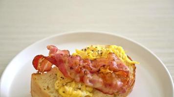 Bread Toasted with Bacon and Scrambled Egg