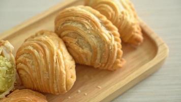 Curry Puff Stuffed Bean Pastry video