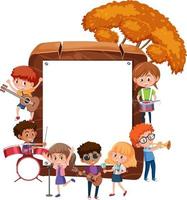 Marco de madera vacío con niños tocando diferentes instrumentos musicales. vector