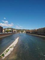 río adige en verona foto