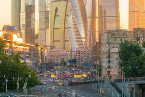 distrito de negocios del horizonte de la ciudad de moscú en rusia foto