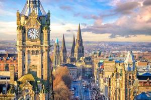 Old town Edinburgh and Edinburgh castle photo