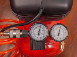 Air compressor manometer photo