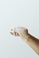 lava tus manos. higiene. limpiar a mano para prevenir infecciones. foto