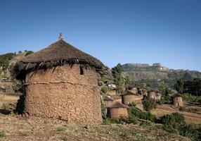 Vista de la tradicional circular tukul etíope casas en la aldea de Hadish Adi Lalibela Etiopía