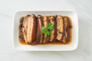 Steam Belly Pork With Mustard Cubbage Recipes or Mei Cai Kou Rou photo