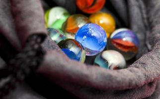 juego de juguete de vidrio bola redonda de mármol para niños foto