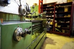 Fábrica de fabricación de máquinas tecnológicas industriales. foto
