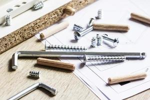 herramientas para el montaje de muebles
