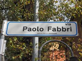 vía paolo fabbri street sign
