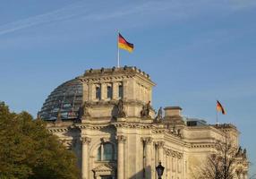 reichstag en berlín foto