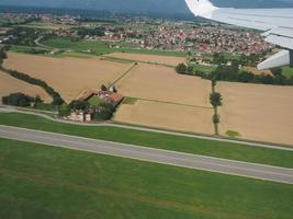 vista aérea de san maurizio canavese foto