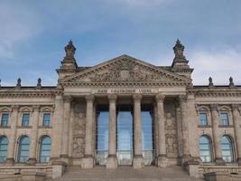 reichstag en berlín foto