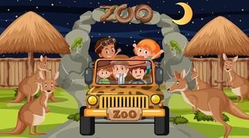 Safari en escena nocturna con muchos niños viendo grupo canguro. vector