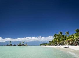 La estación 2 de la zona principal de la playa de la isla paraíso tropical de Boracay, Filipinas