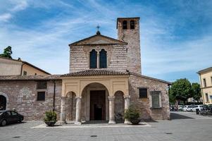 Iglesia de Santa María en Foligno, Italia foto