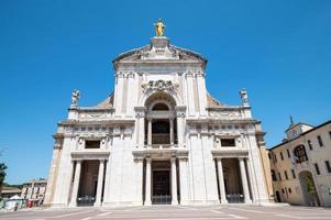 basílica de st. fachada de maría foto