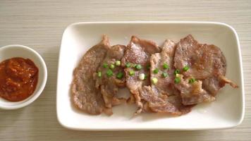 porco grelhado com pasta coreana video