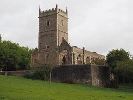 Iglesia en ruinas de San Pedro en Bristol foto