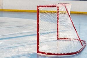 portería de hockey en el hielo foto