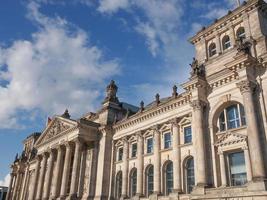 reichstag en berlín foto