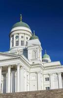 hito de la catedral de la ciudad de helsinki en la plaza del senado finlandia foto