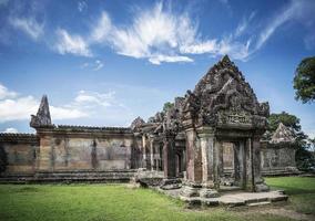 preah vihear antiguo templo khmer ruinas hito en camboya foto