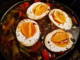 sopa de ramen japonesa foto