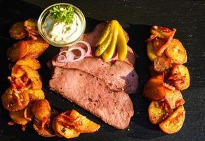 Roast beef with fried potatoes and remoulade photo