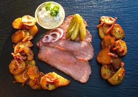 Roast beef with fried potatoes and remoulade photo