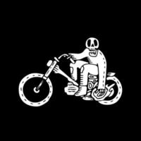 cráneo montando motocicleta vintage. ilustración para camiseta. vector