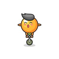 el lindo personaje de la pelota de ping pong monta una bicicleta de circo vector