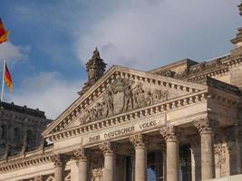 reichstag en berlín foto