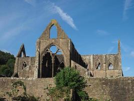 Tintern Abbey Abaty Tyndyrn in Tintern photo