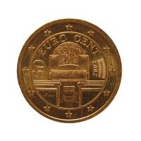Moneda de 50 centavos, unión europea, austria aislado sobre blanco foto