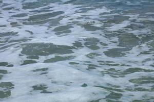 fondo de verano de color de agua de mar de cristal covid-19 playa de falassarna foto