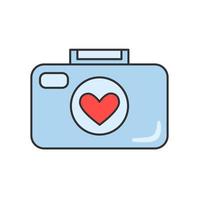 icono de cámara de fotos. cámara con un corazón en la lente. vector