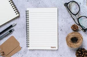 Stationary set with clear notepad, top view