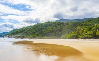 praia lopes mendes beach en la isla tropical ilha grande brasil. foto