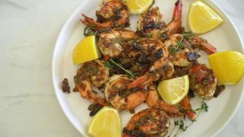 Jerk Shrimps oder gegrillte Shrimps nach Jamaika-Art