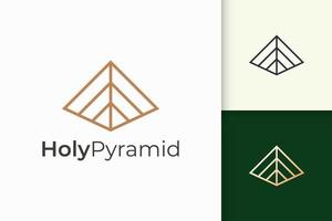 Logotipo de la pirámide triangular en forma simple y moderna, adecuado para una empresa de tecnología vector