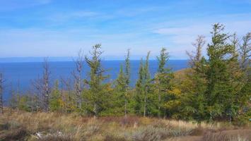 Lago Baikal isla Olkhon en un día soleado, Irkutsk Rusia foto